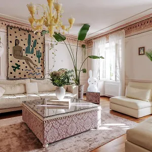 Diverso Apartment